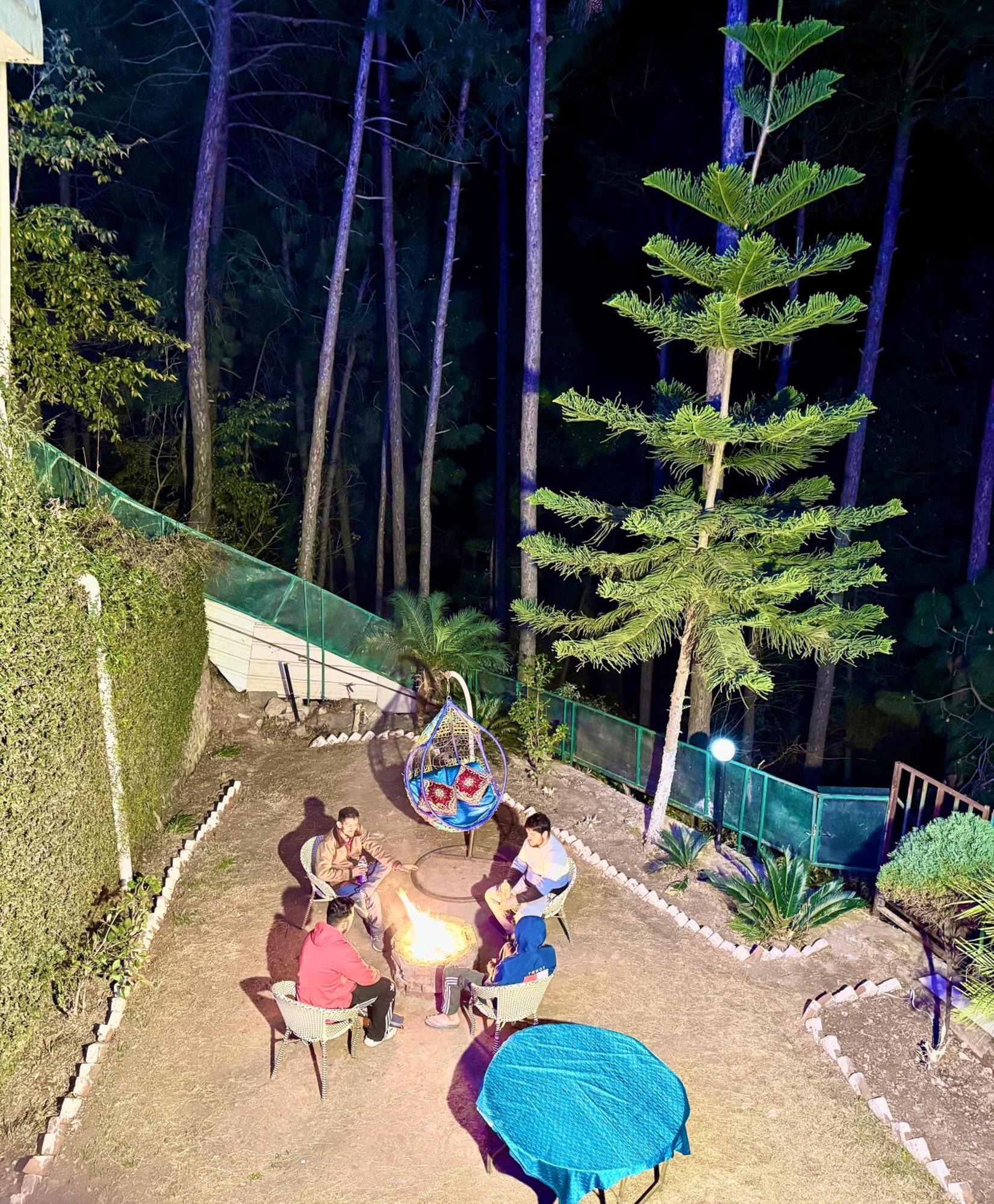The Tipsy Villa Kasauli Esterno foto